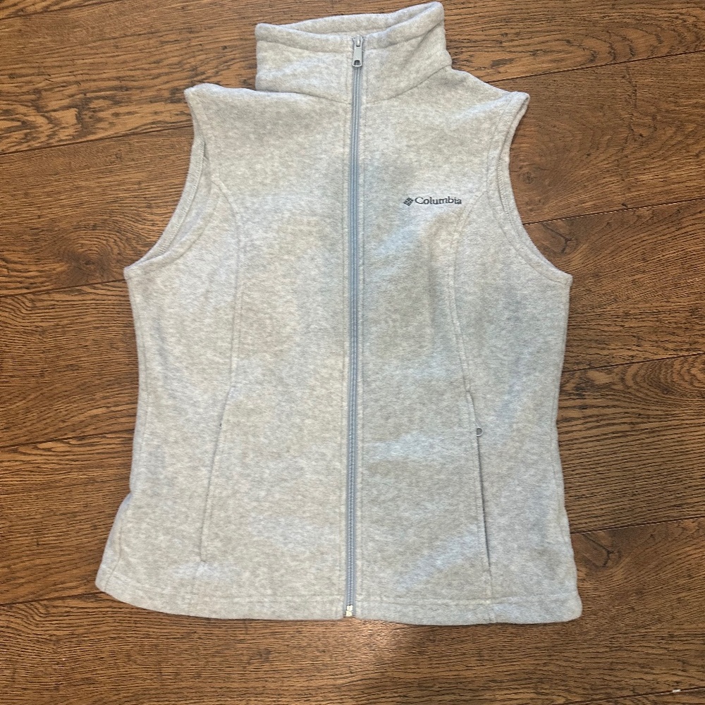 Women’s fleece vest
